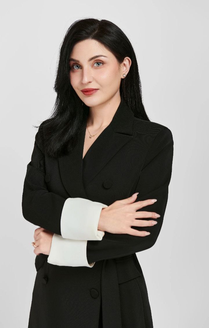 Linda Davies